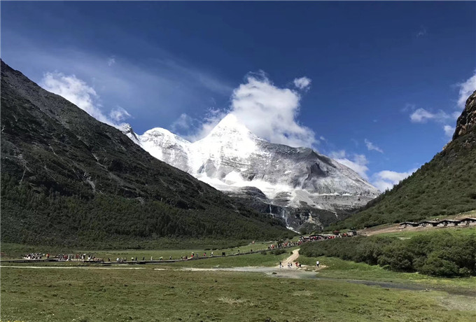 青島會(huì)議場(chǎng)地布置—青島會(huì)議旅游
